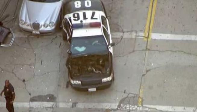 2 Officers Hurt in Los Angeles Patrol Car Crash